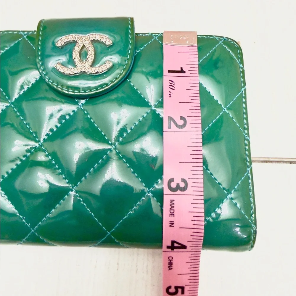 Chanel Green Patent Leather Blue Lambskin Wallet